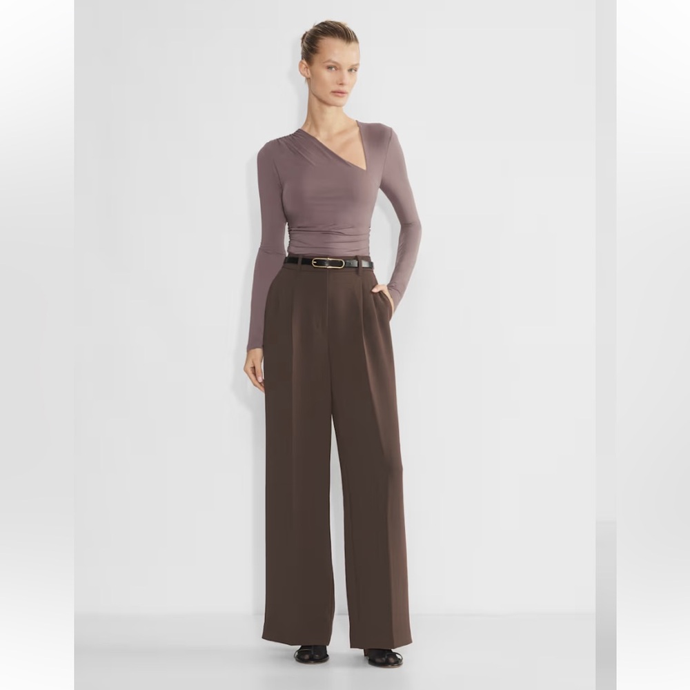 Aritzia Effortless Pants - Size 4